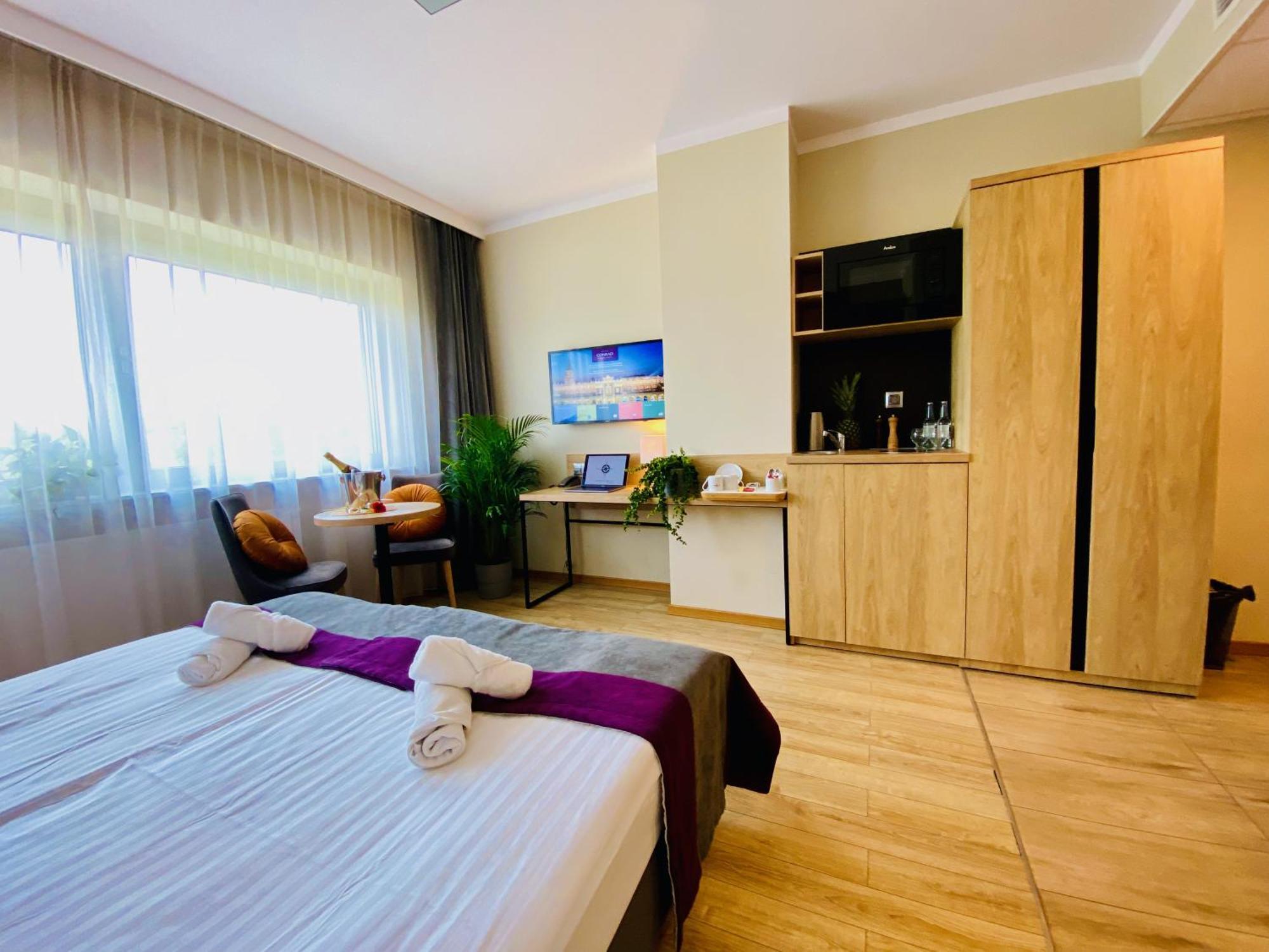 Hotel Conrad Comfort คราคูฟ ภายนอก รูปภาพ